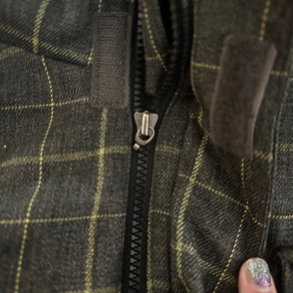 Lamar ski/snowboard jacket size women’s medium, pockets galore - Picture 5 of 5